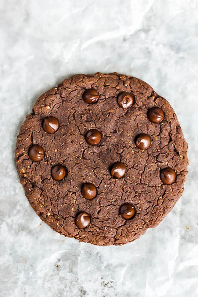 A HUGE chocolate protein cookie that will satisfy your sweet cravings! Healthy enough to have for breakfast, vegan & gluten-free. Plus, it's super tasty!