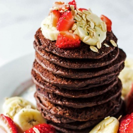 These easy Chocolate Banana Oatmeal Pancakes are made in the blender from wholesome ingredients! A healthy way to curb your morning sweet tooth. Vegan & GF!