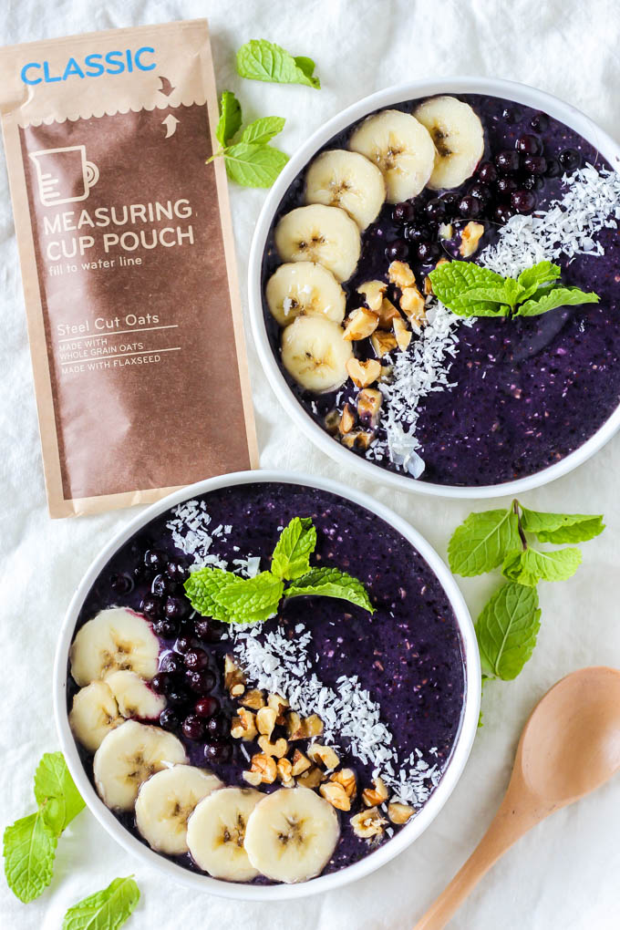 The fresh, fruity flavors in this Blueberry Mint Smoothie Bowl are irresistible! This smoothie makes a refreshing breakfast that's creamy and satisfying.