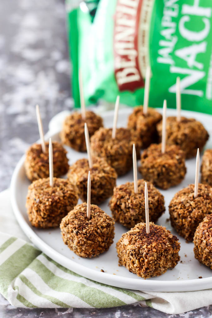 Crispy, bite-sized & perfectly spicy, these Baked Tofu Nuggets with "Honey" Mustard Dip are your new favorite finger food or appetizer! Vegan & gluten-free.