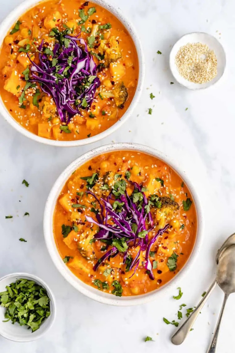 two bowls of vegan chili