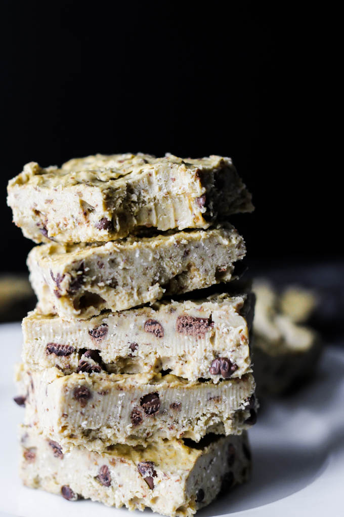 Yes, there's beans hiding in this Chickpea Cookie Dough Fudge! No baking required, vegan & gluten-free. A healthy dessert to satisfy your sweet tooth!