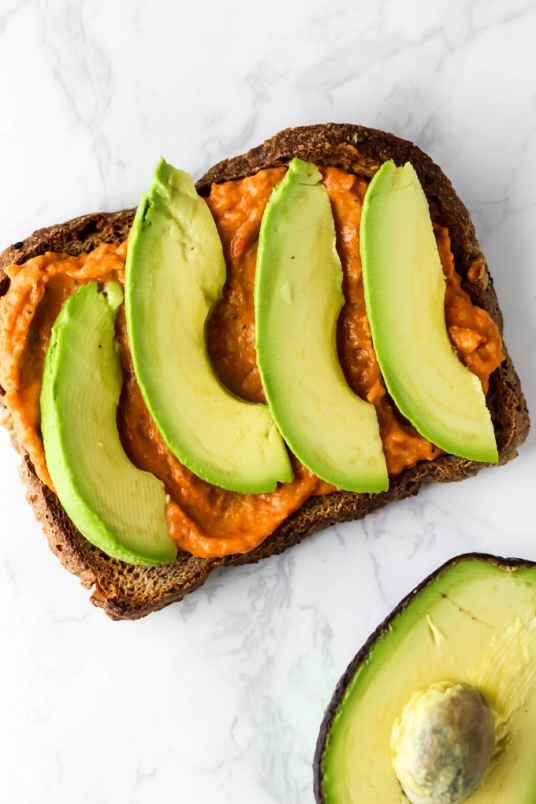 5 Healthy Snack Recipes with Hummus – Emilie Eats