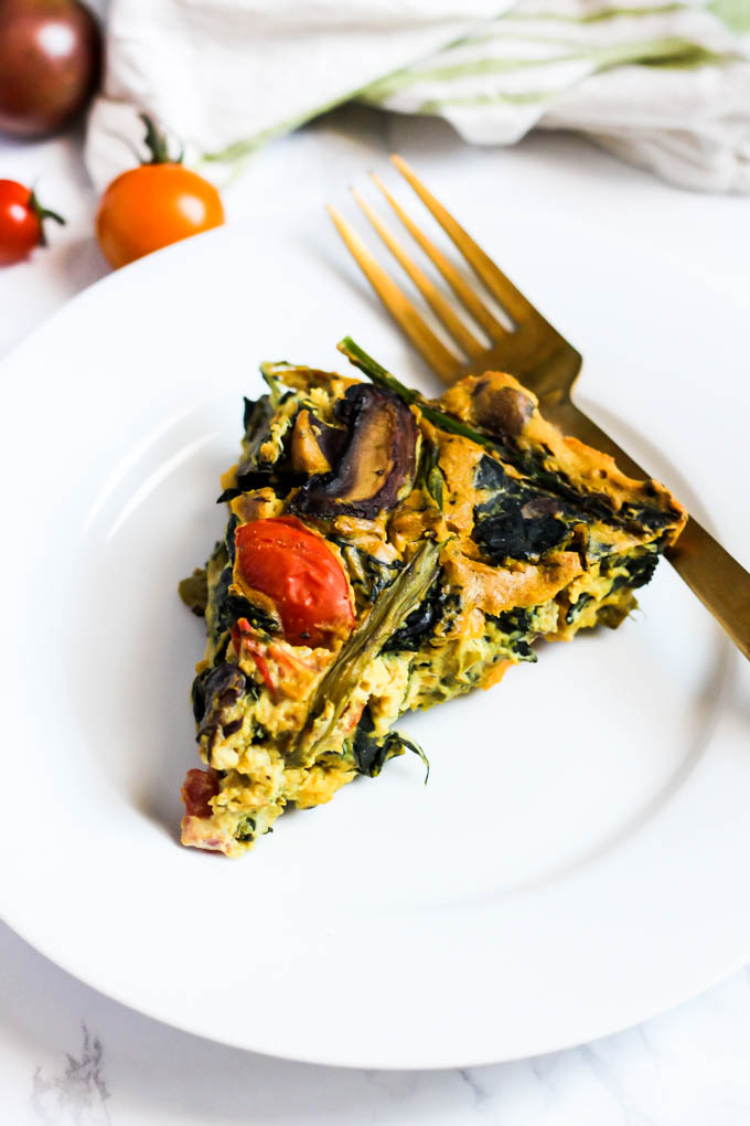 This Asparagus & Mushroom Vegan Quiche is a delicious option for breakfast or brunch! It's full of vegetables and plant protein to keep you satisfied. 