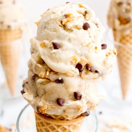 Cool off this summer with these 15 vegan ice cream recipes that are delicious, creamy & oh-so refreshing! No one will guess that these are all plant-based.