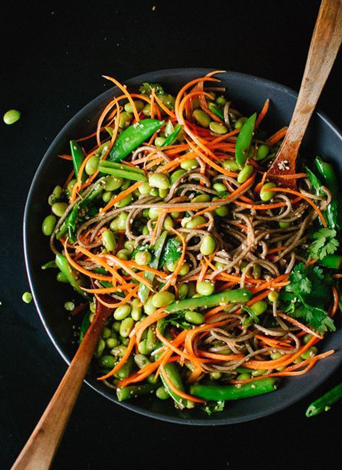 Looking for plant-based dinner ideas? Try some of these 10 High Protein Vegan Dinners to keep you satisfied and find your new go-to weeknight meals.