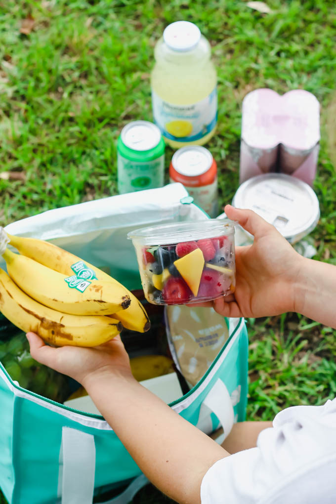 Get outside and enjoy the weather this summer, but don’t forget to pack all the fresh snacks to fuel you! Read on to discover the best snacks to pack for hot summer days.