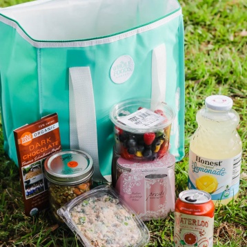 Get outside and enjoy the weather this summer, but don’t forget to pack all the fresh snacks to fuel you! Read on to discover the best snacks to pack for hot summer days.