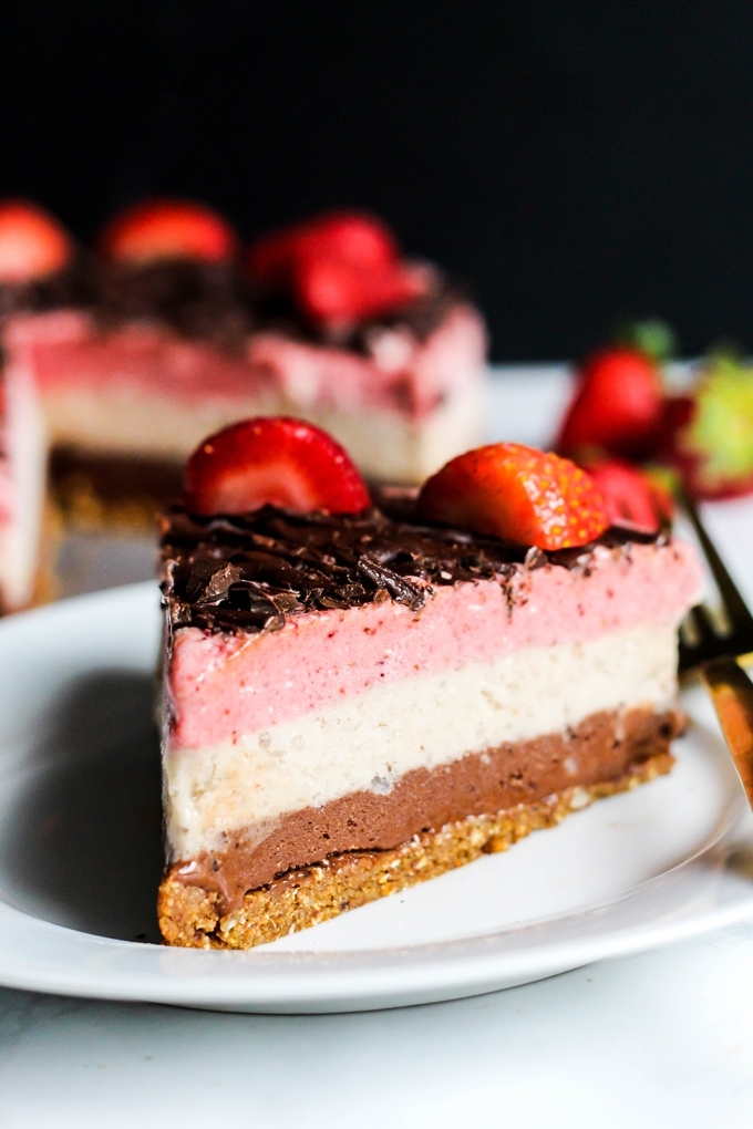 These 10 Vegan Strawberry Recipes will help you put all those delicious summer strawberries to good use! Breakfast to dessert to salad recipes included.