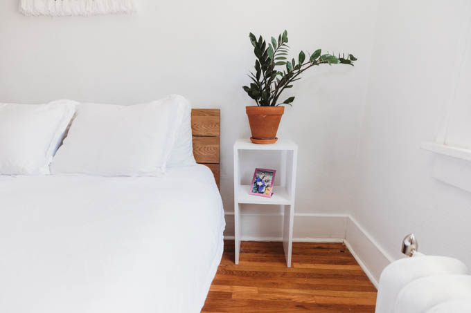 Today I’m starting my apartment makeover reveal with my bedroom! From basic beige to bright and full of plants, this room inspires me when I wake up and go to sleep.