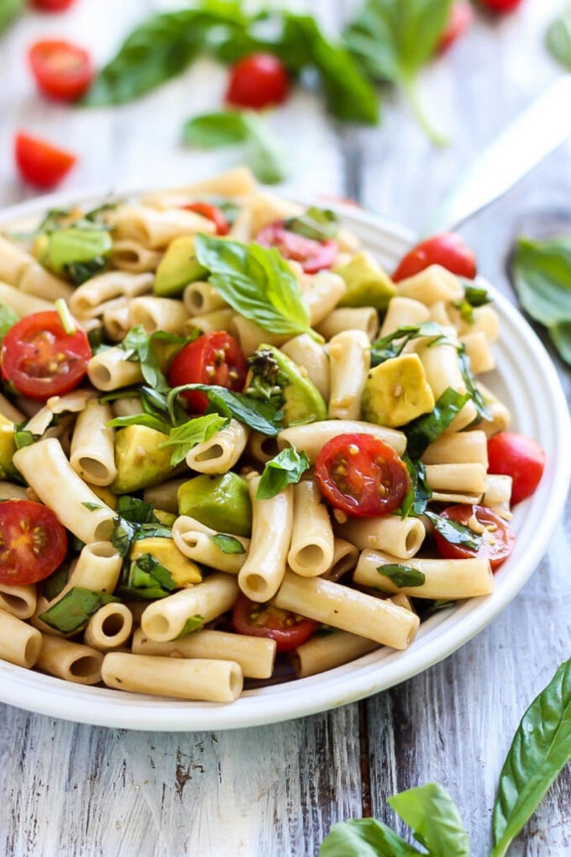 vegan caprese pasta salad