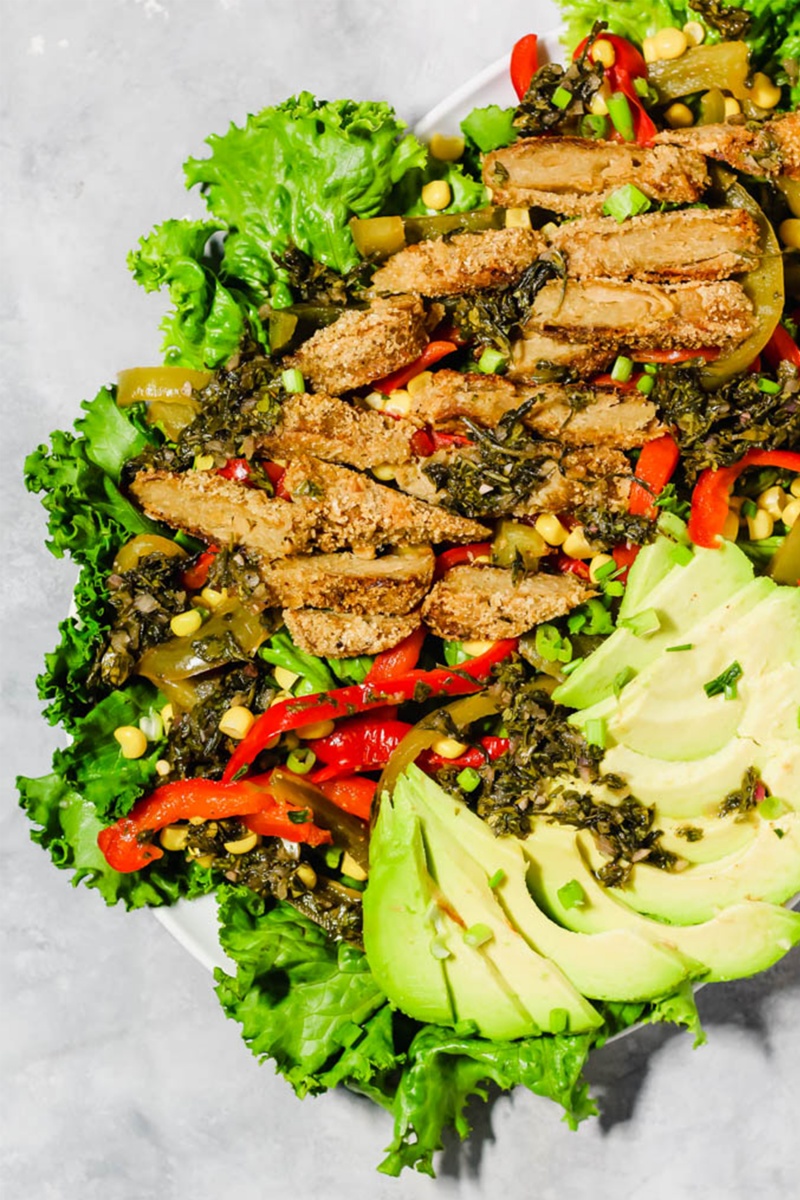 green seitan salad with red peppers